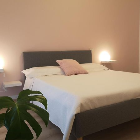 So Fine Petruzzelli Flat Apartamento Bari Exterior foto