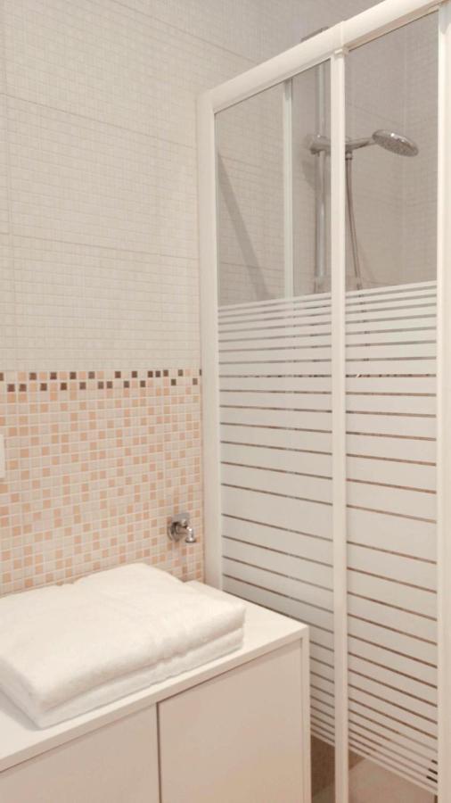 So Fine Petruzzelli Flat Apartamento Bari Exterior foto